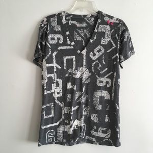 Under Armour semi fitted heat gear T-shirt gray with numbers large